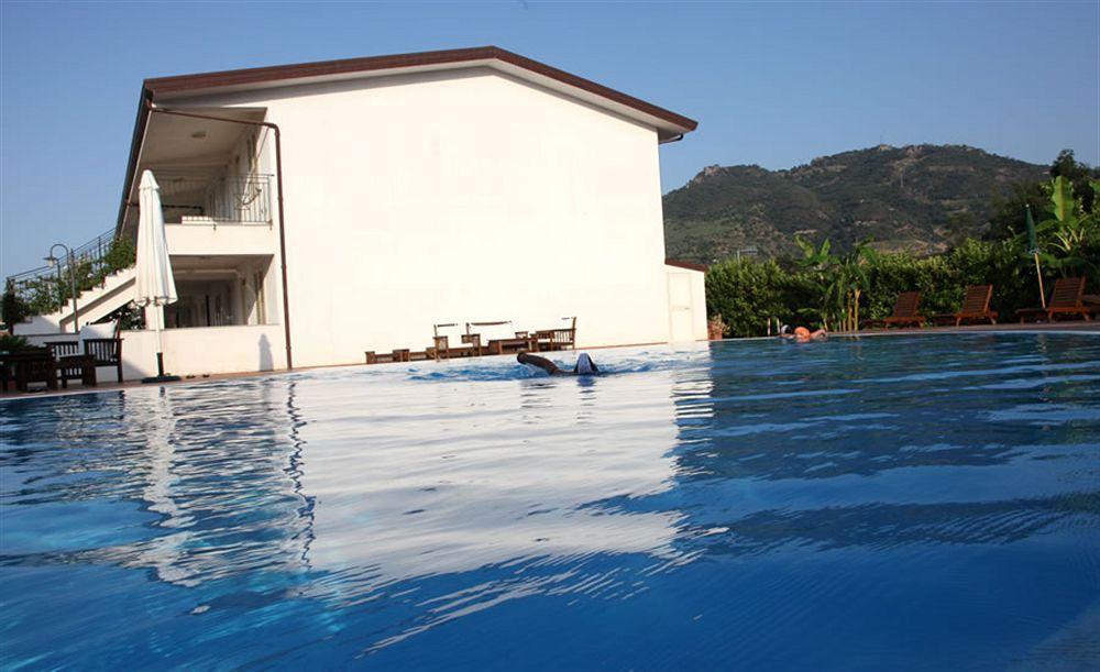 Medimare Residence Club Patti Exterior photo